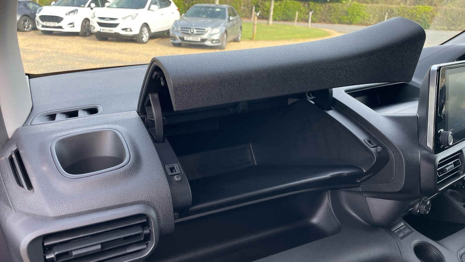 Used Peugeot Partner 2023 for sale - 77971171: Photo 33