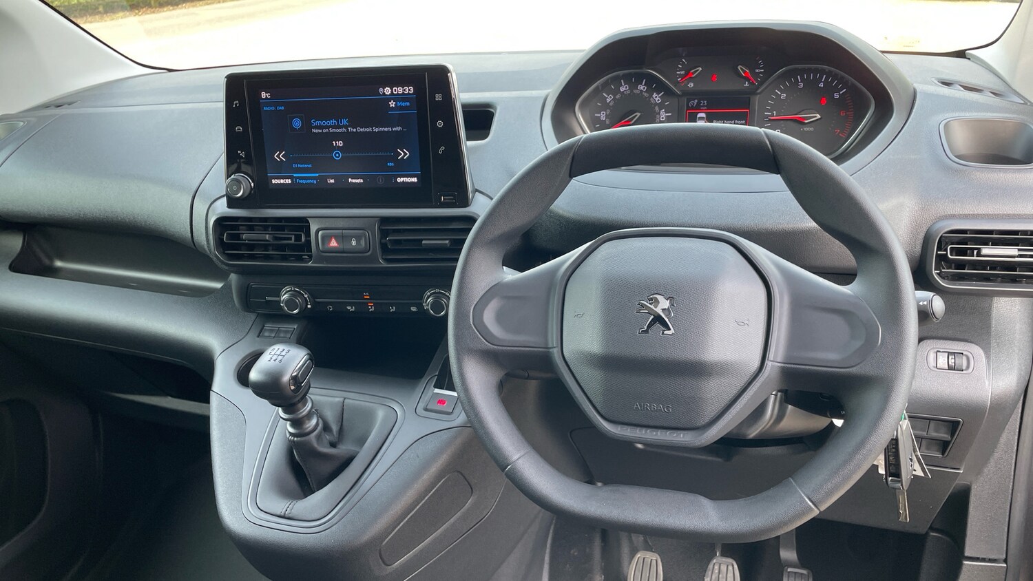 Used Peugeot Partner 2023 for sale - 77971171: Photo 4