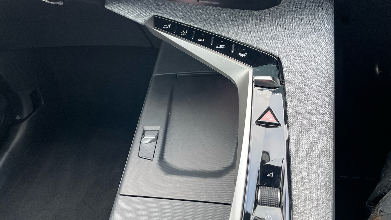 Used Peugeot 5008 2024 for sale - 77565347: Photo 40