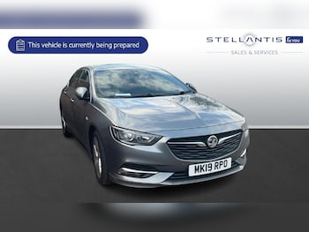 Used Vauxhall Insignia 2019 for sale - 78102231: Photo