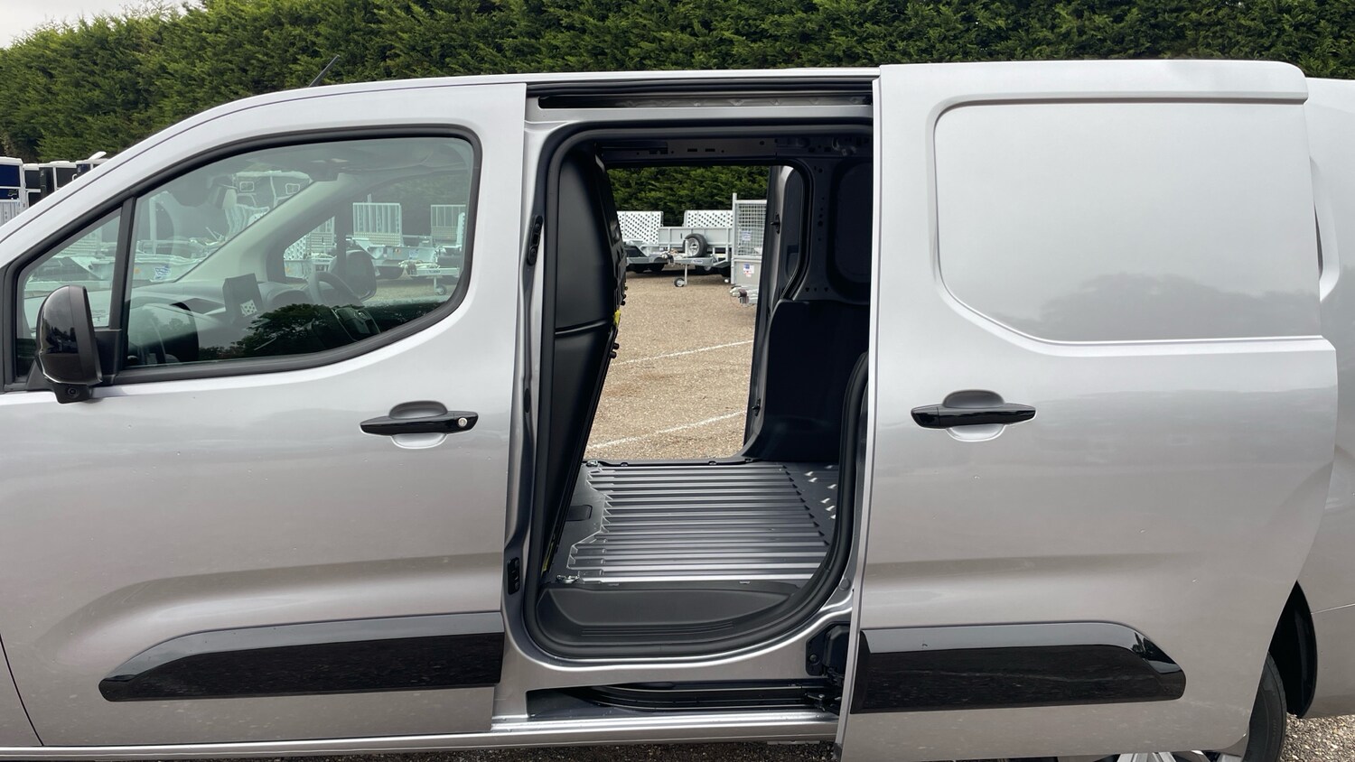 Used Citroen Berlingo 2025 for sale - 76285189: Photo 43