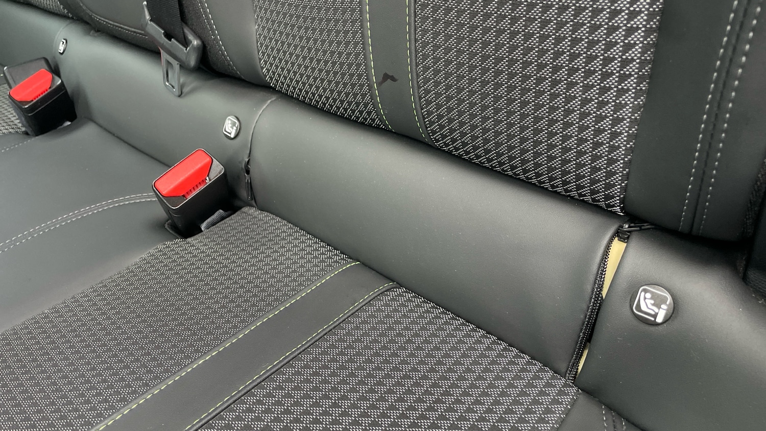 Used Peugeot 2008 2022 for sale - 77794799: Photo 35