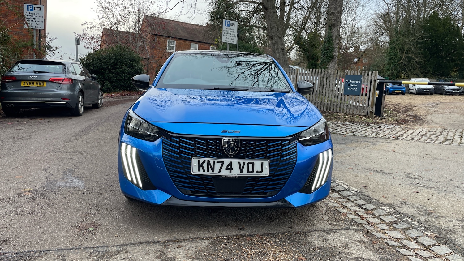 Used Peugeot 208 2024 for sale - 76754137: Photo 8