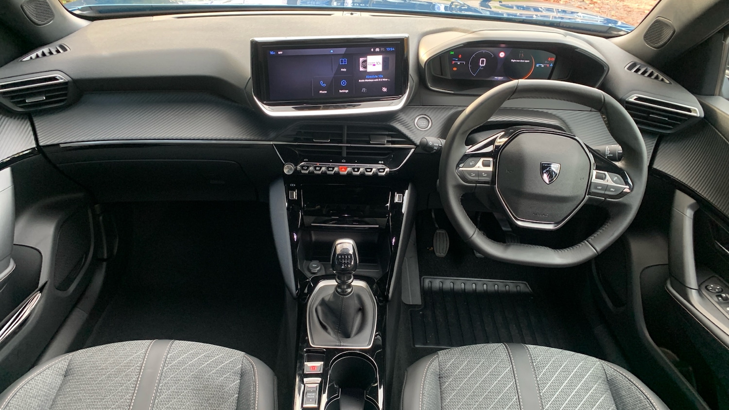 Used Peugeot 2008 2025 for sale - 76586383: Photo 4