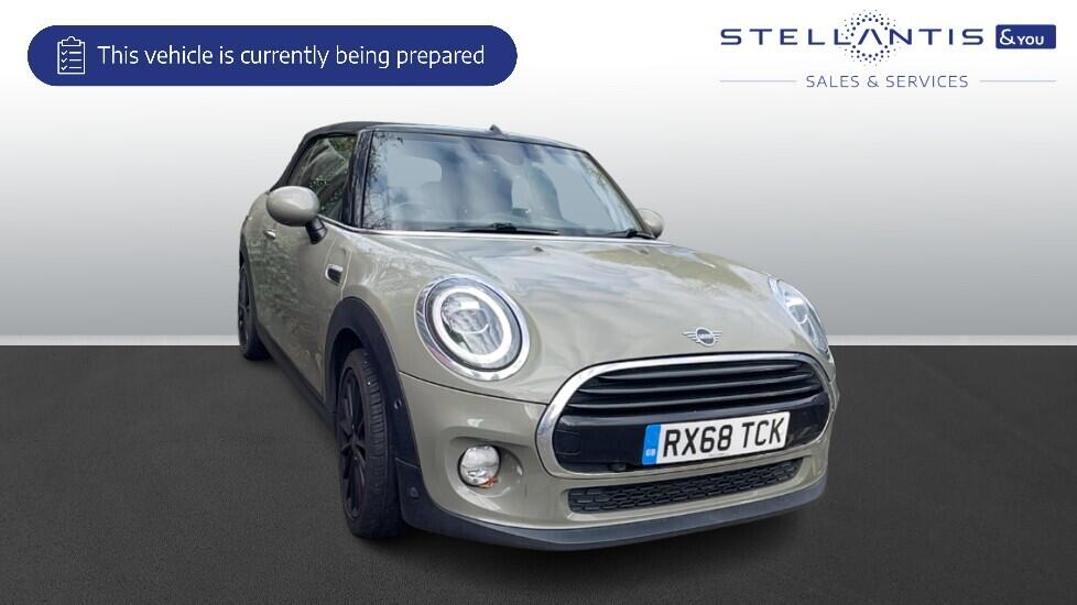 Used MINI Convertible 2018 for sale - 76474382: Photo 1