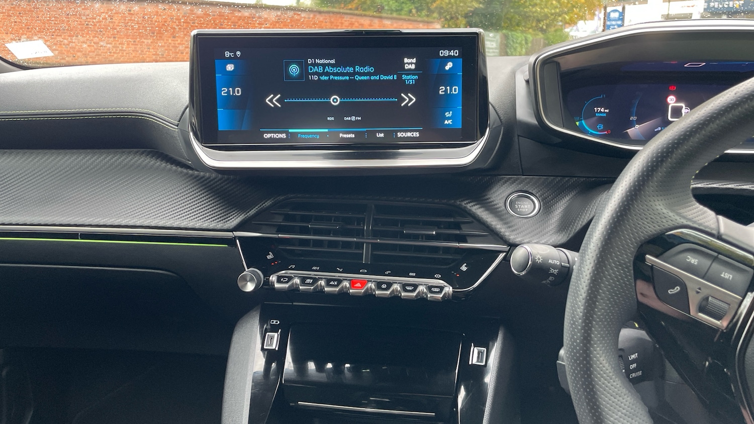 Used Peugeot 2008 2021 for sale - 76315624: Photo 10