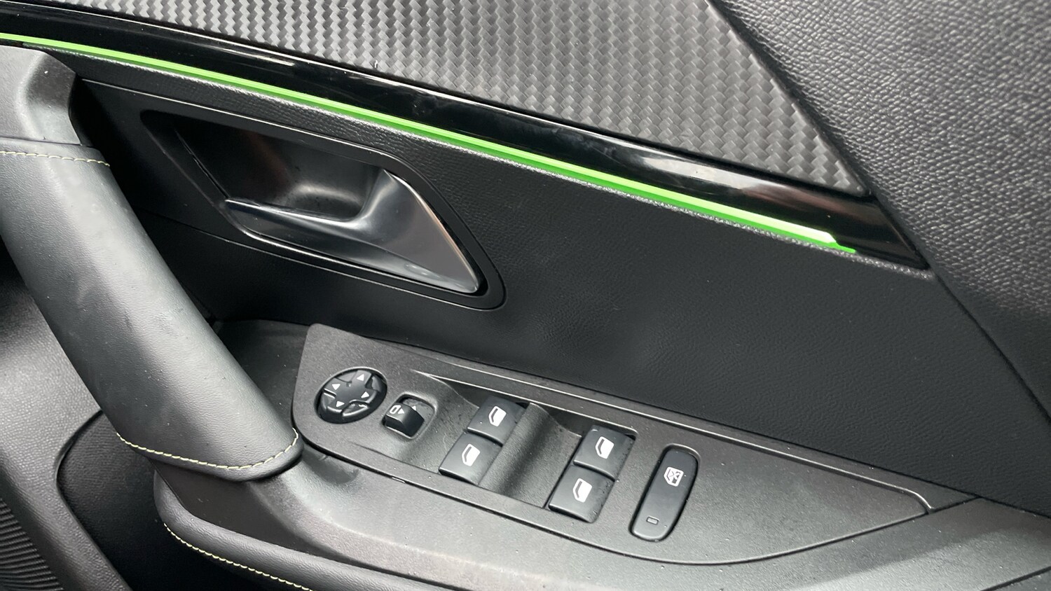 Used Peugeot 2008 2021 for sale - 76315624: Photo 22