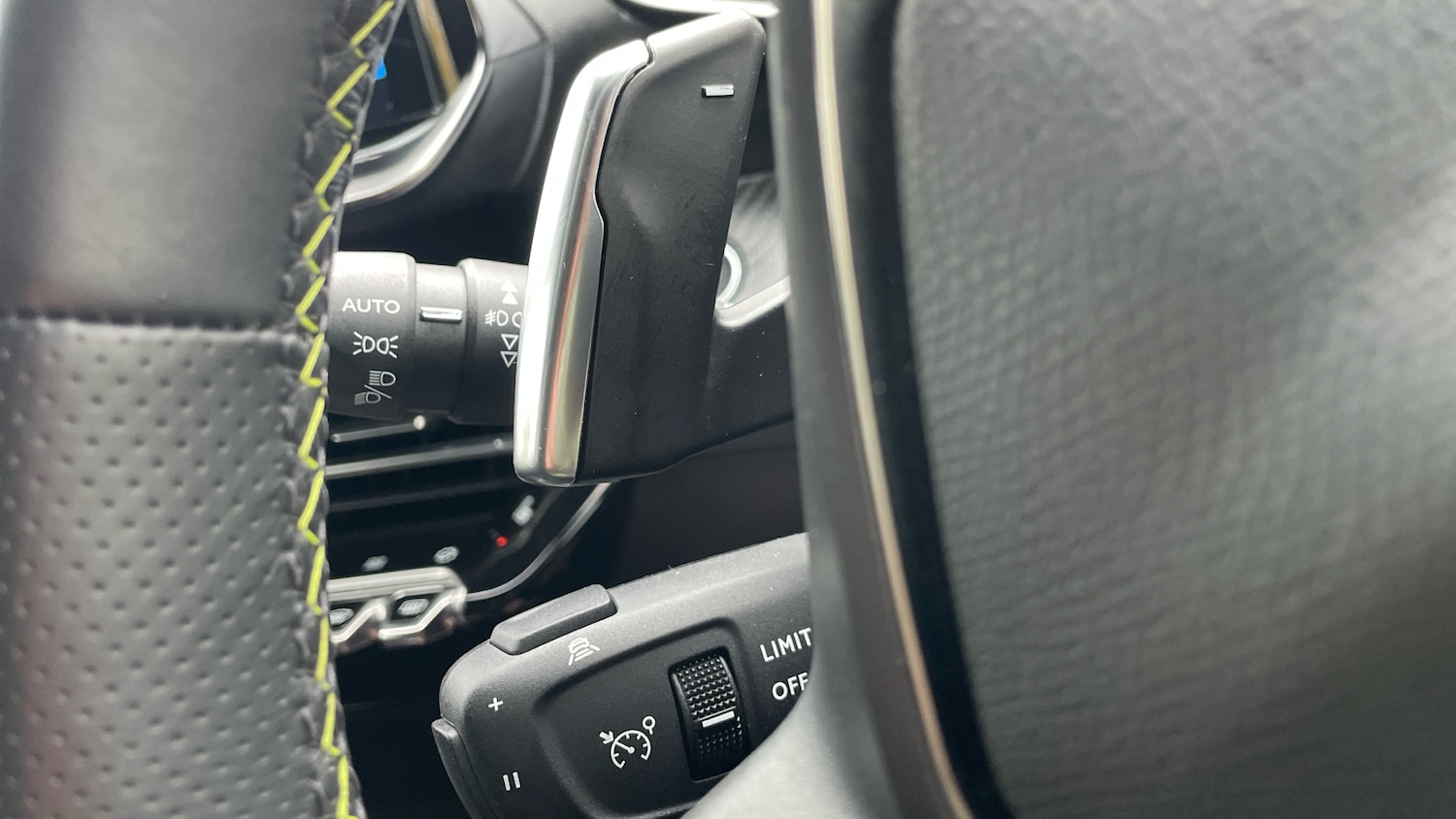 Used Peugeot 2008 2021 for sale - 76315624: Photo 27