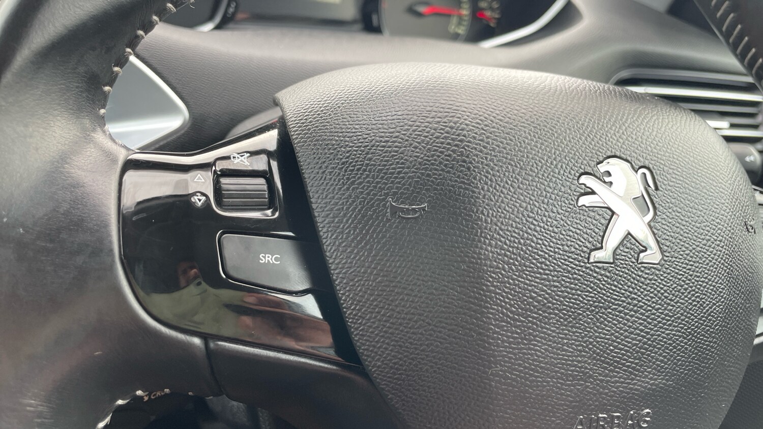 Used Peugeot 308 2016 for sale - 76307978: Photo 23