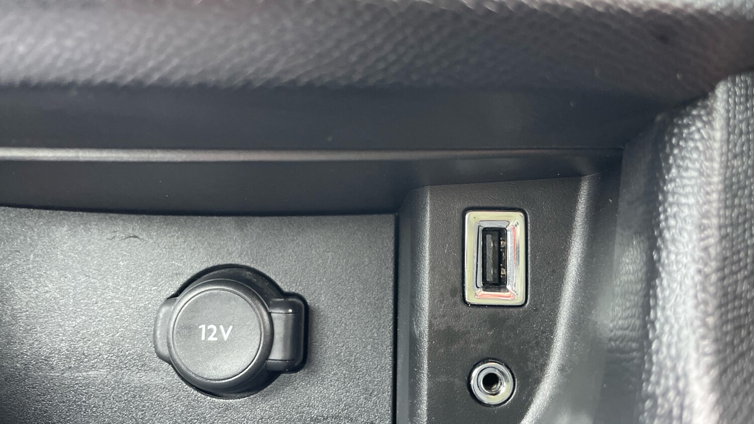 Used Peugeot 308 2016 for sale - 76307978: Photo 33