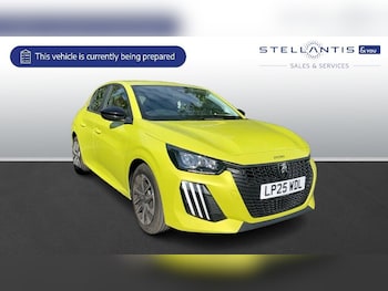 Peugeot - 208