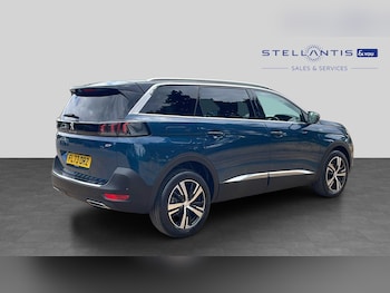 Used Peugeot 5008 2023 for sale - 79485342: Photo