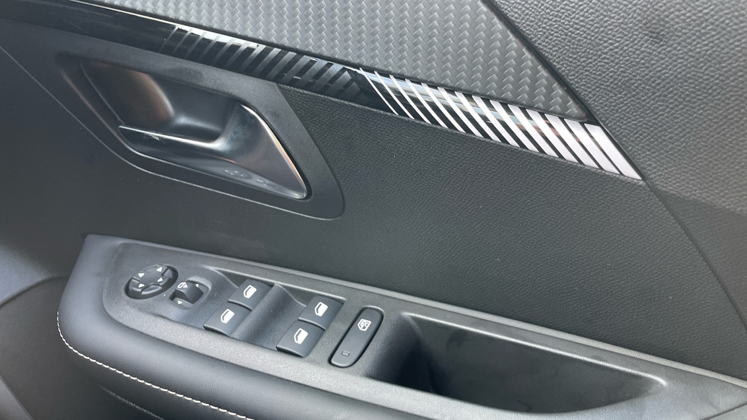 Used Peugeot 208 2024 for sale - 76586380: Photo 22