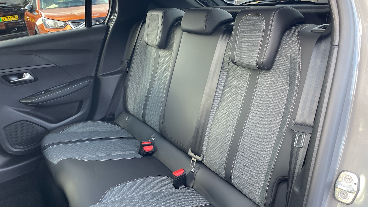 Used Peugeot 208 2024 for sale - 76586380: Photo 33