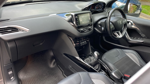 Used Peugeot 2008 2016 for sale - 76260952: Photo 12
