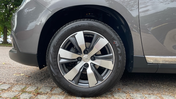 Used Peugeot 2008 2016 for sale - 76260952: Photo 14