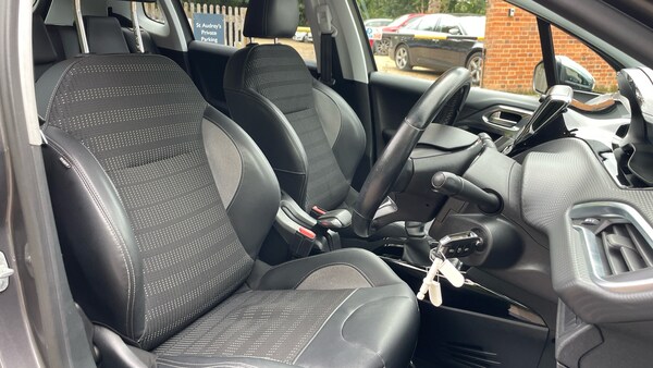 Used Peugeot 2008 2016 for sale - 76260952: Photo 42