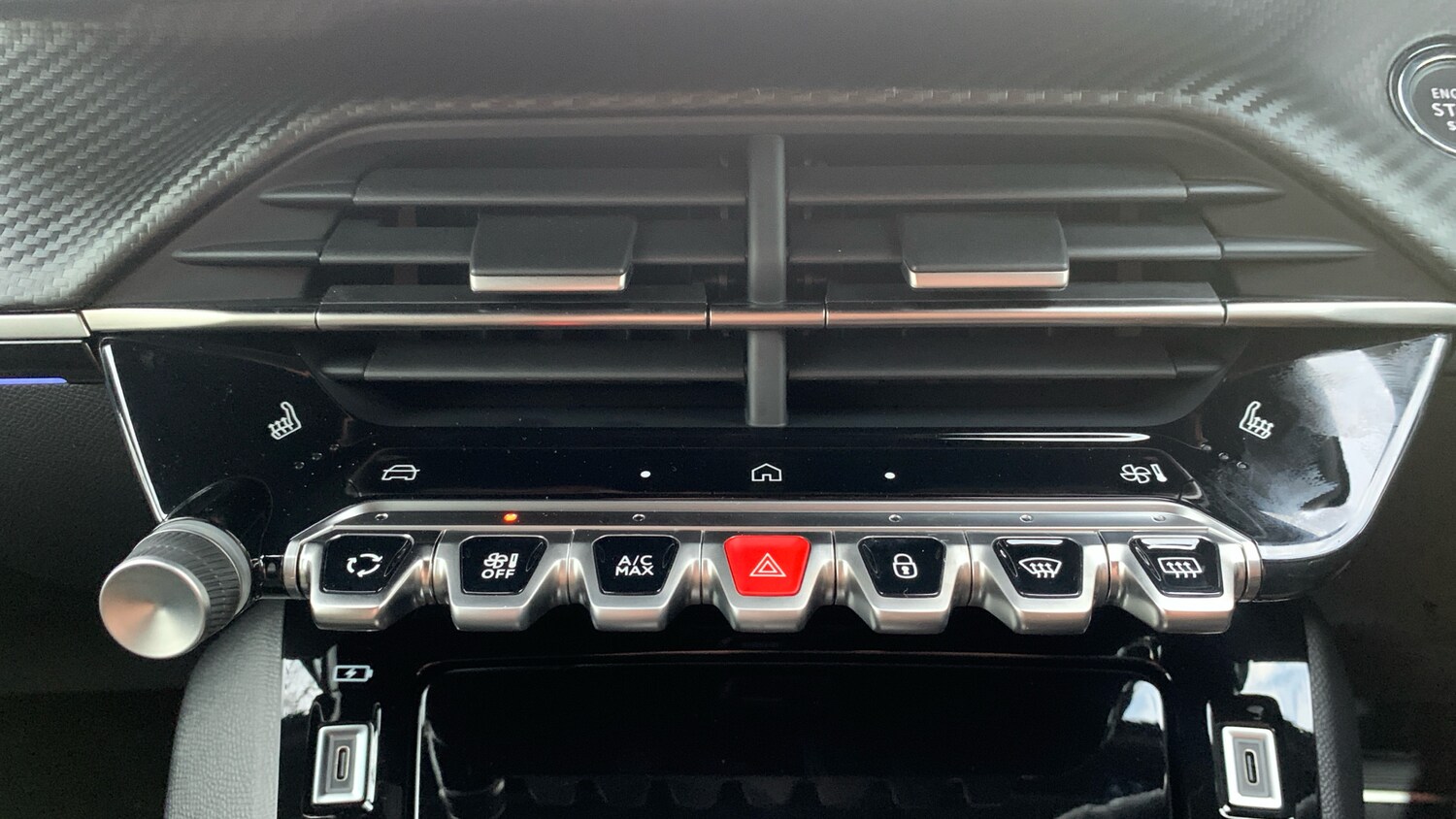 Used Peugeot 2008 2025 for sale - 76586390: Photo 34