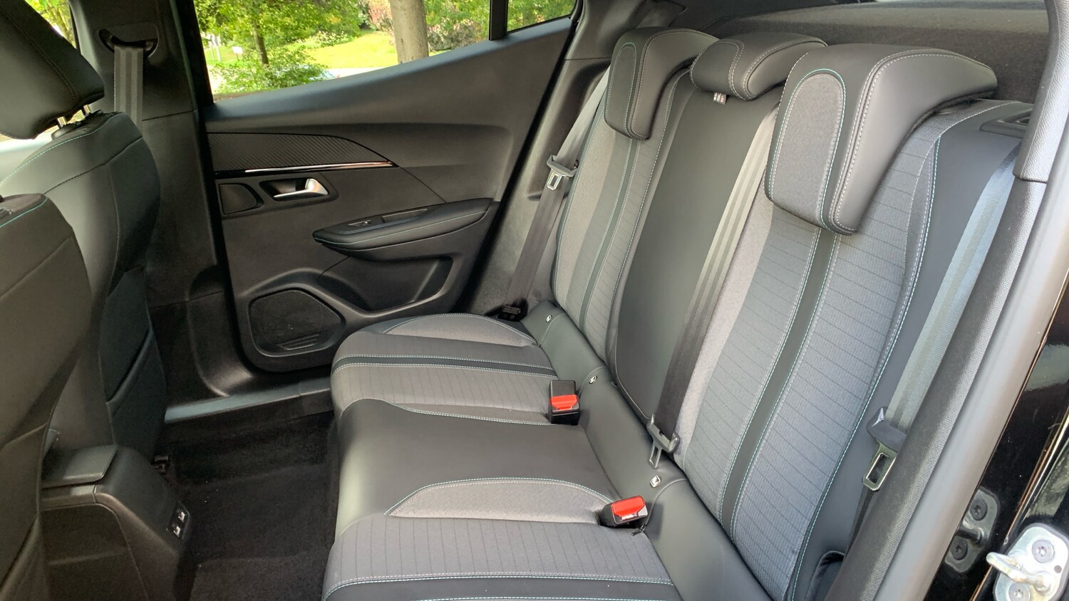 Used Peugeot 2008 2021 for sale - 75950508: Photo 33