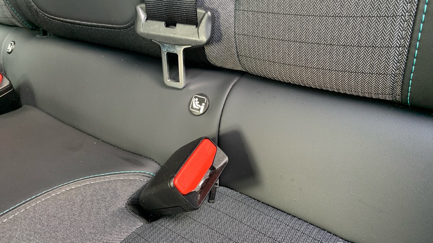 Used Peugeot 2008 2021 for sale - 75950508: Photo 35