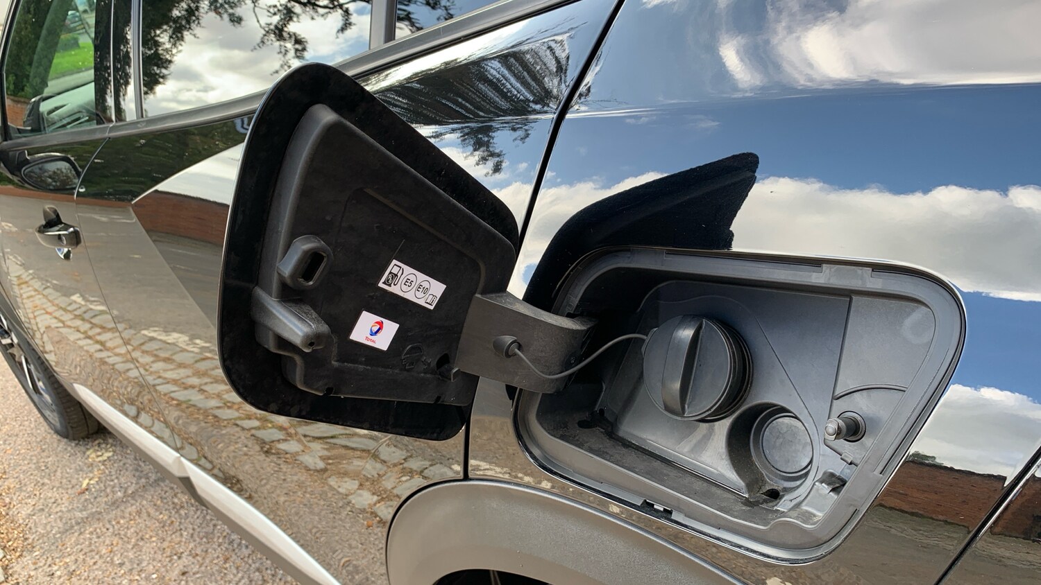 Used Peugeot 2008 2021 for sale - 75950508: Photo 48