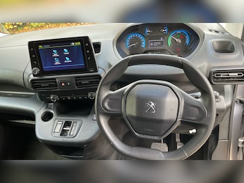 Used Peugeot Partner 2022 for sale - 76350365: Photo