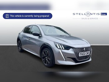 Peugeot - 208