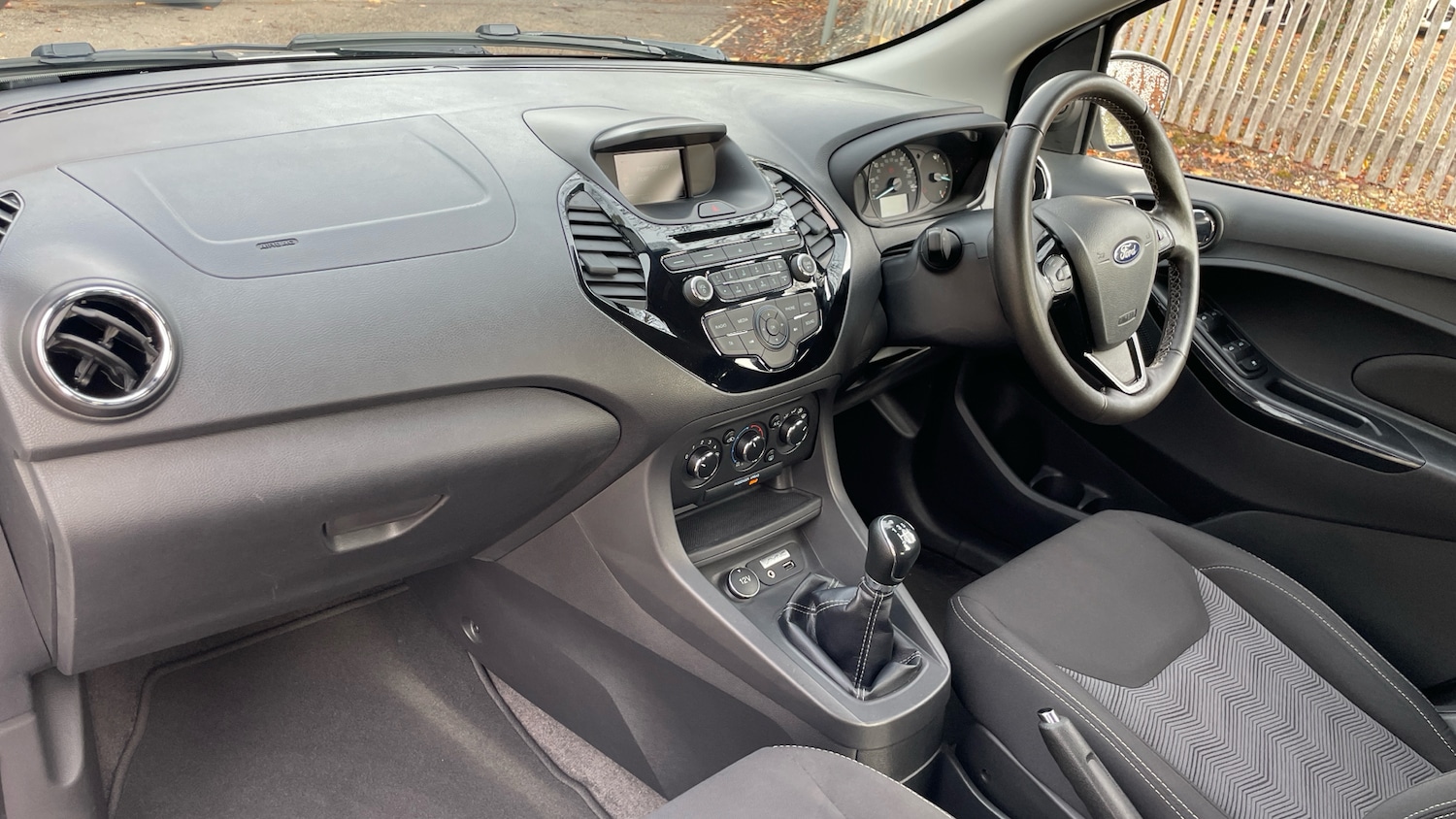 Used Ford Ka+ 2017 for sale - 76433839: Photo 12