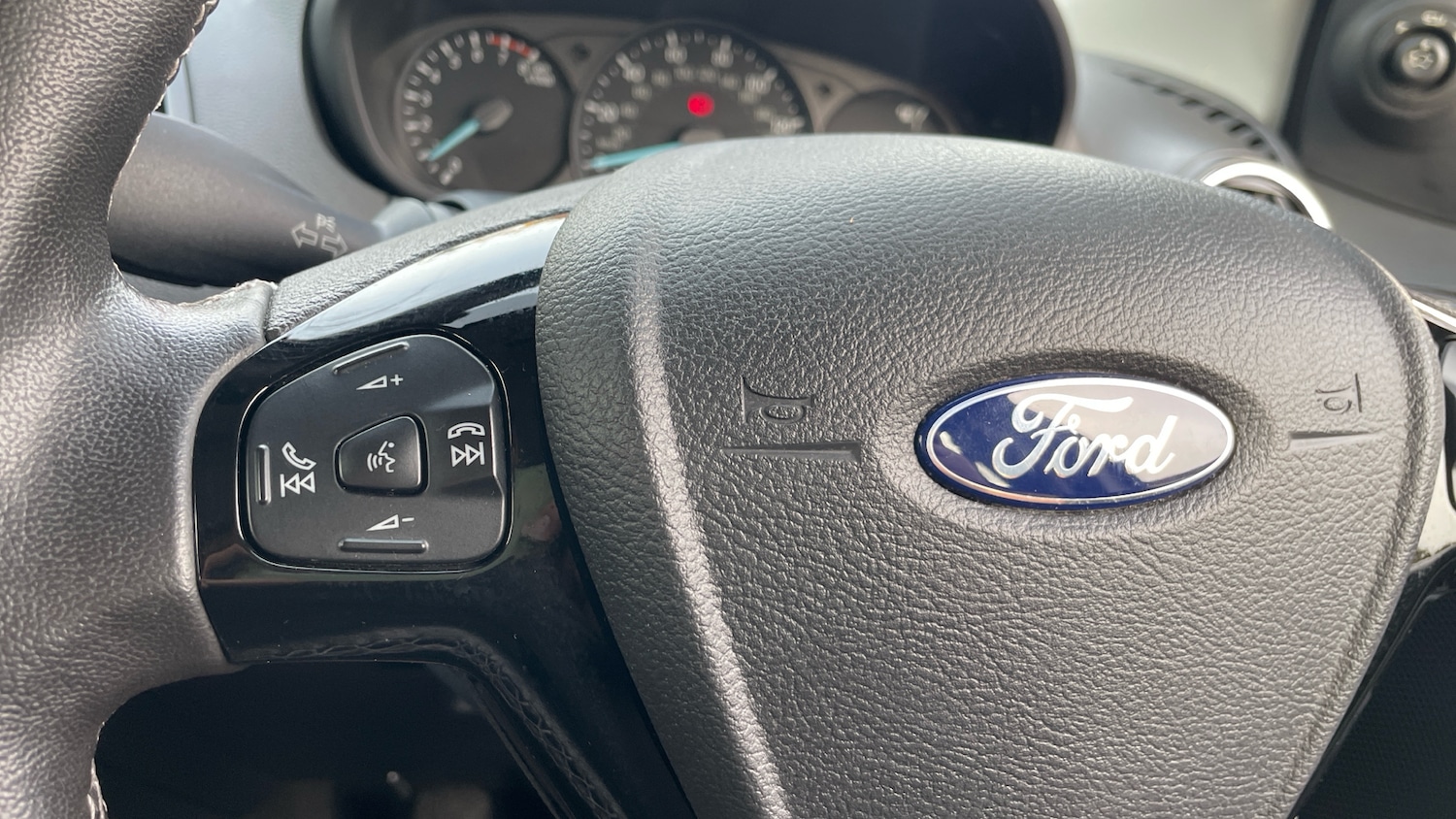 Used Ford Ka+ 2017 for sale - 76433839: Photo 23