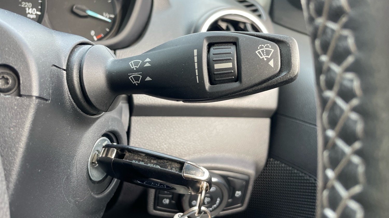 Used Ford Ka+ 2017 for sale - 76433839: Photo 28