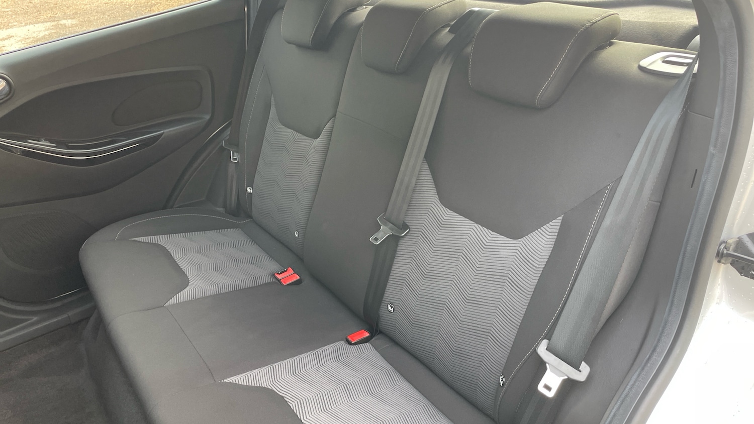 Used Ford Ka+ 2017 for sale - 76433839: Photo 33