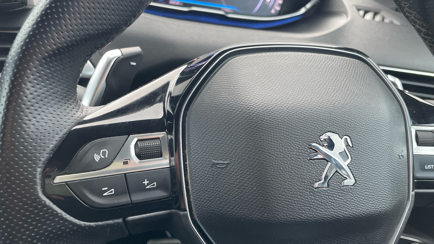 Used Peugeot 5008 2023 for sale - 77332382: Photo 24