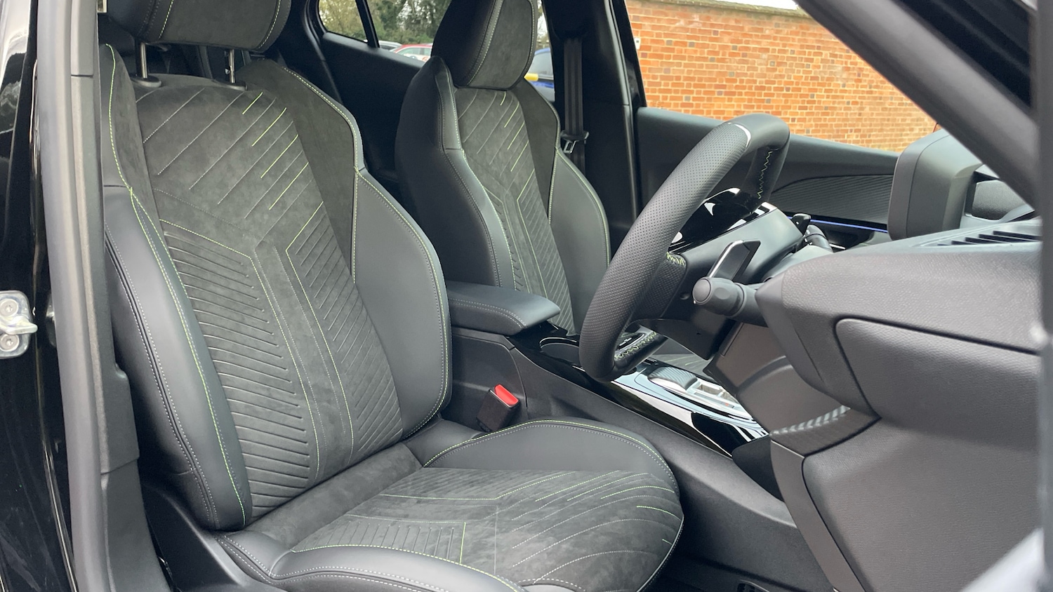 Used Peugeot 2008 2025 for sale - 76716063: Photo 42