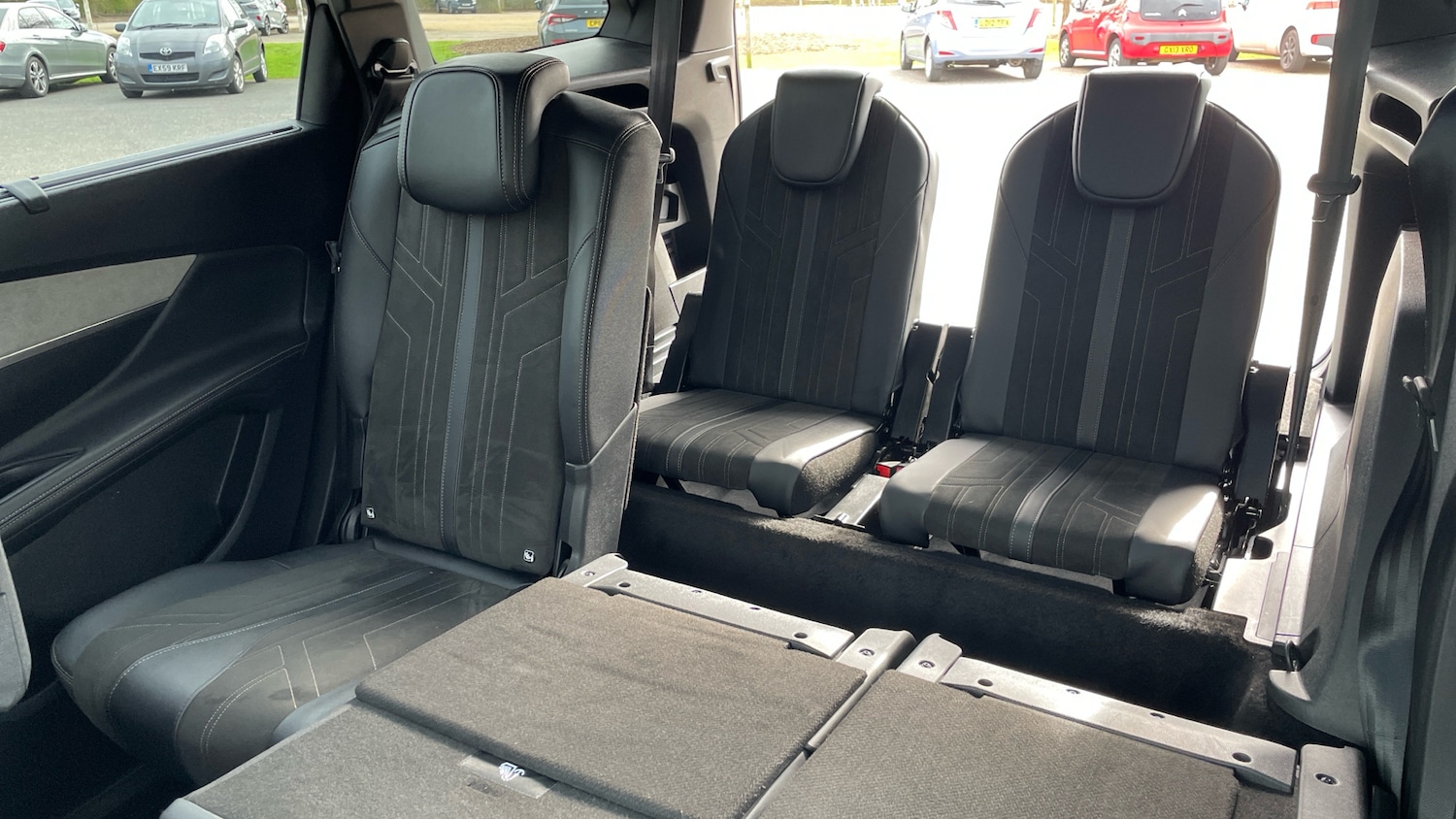 Used Peugeot 5008 2023 for sale - 78058999: Photo 25