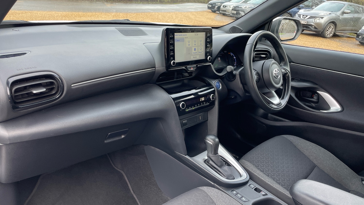 Used Toyota Yaris Cross 2023 for sale - 77401113: Photo 12