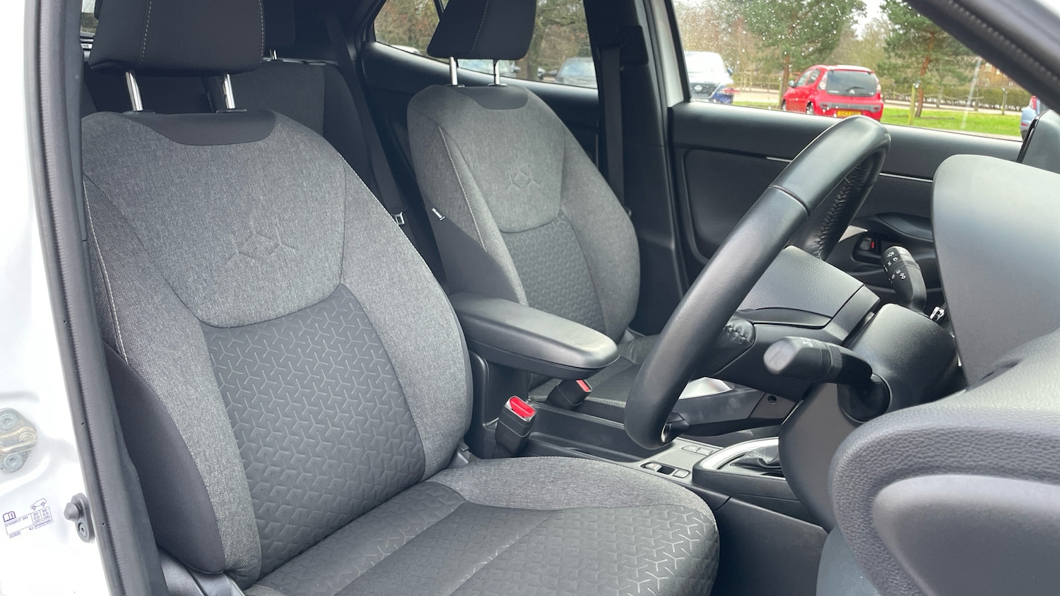 Used Toyota Yaris Cross 2023 for sale - 77401113: Photo 40