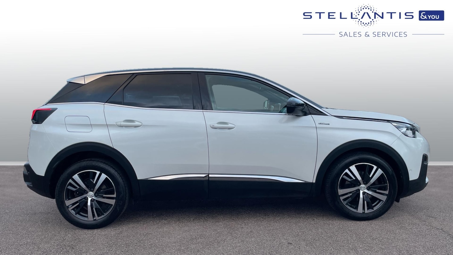 Used Peugeot 3008 2018 for sale - 76621442: Photo 2