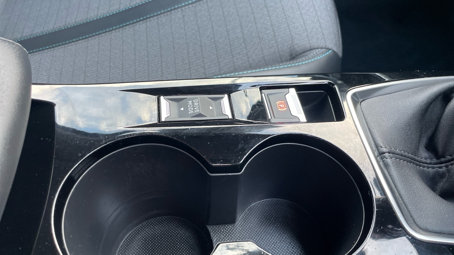 Used Peugeot 2008 2022 for sale - 77412857: Photo 21