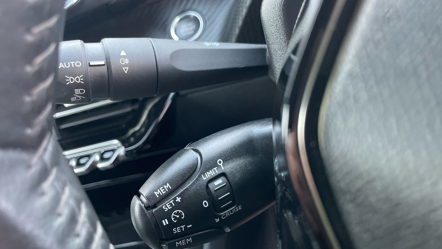 Used Peugeot 2008 2022 for sale - 77412857: Photo 27