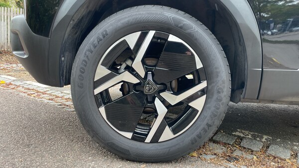 Used Peugeot 2008 2024 for sale - 76202092: Photo 16