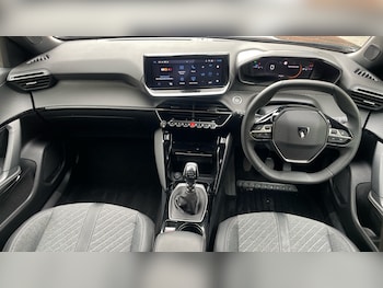Used Peugeot 2008 2024 for sale - 76202092: Photo 4