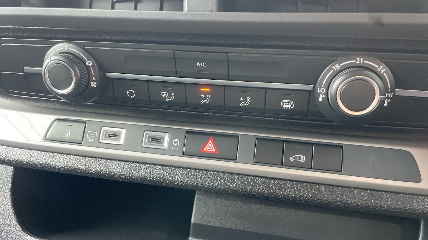 Used Peugeot Expert 2025 for sale - 76433827: Photo 34