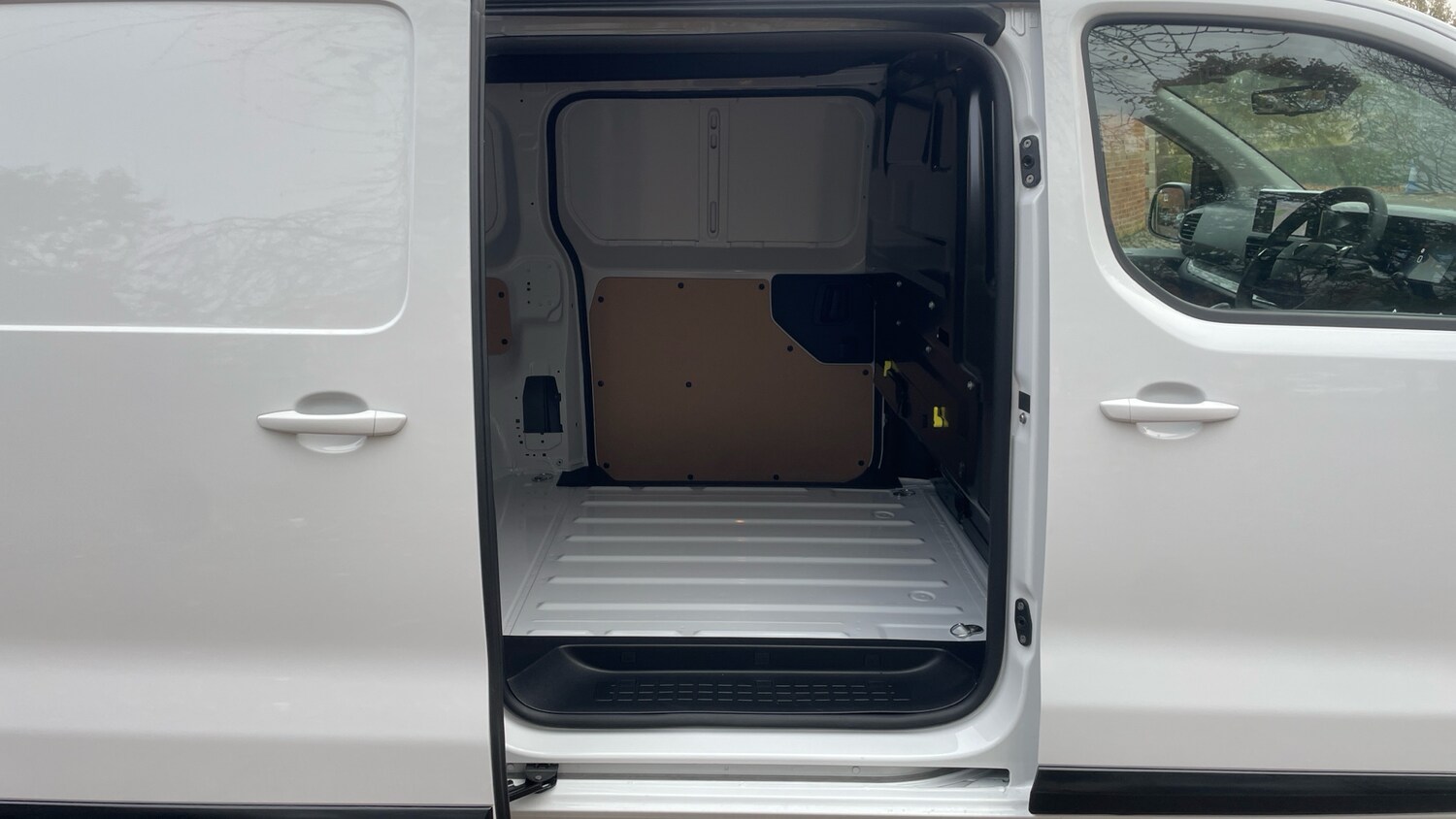 Used Peugeot Expert 2025 for sale - 76433827: Photo 43