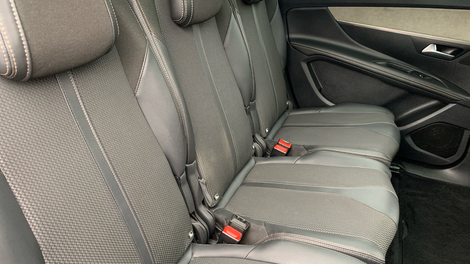 Used Peugeot 5008 2022 for sale - 77176171: Photo 34