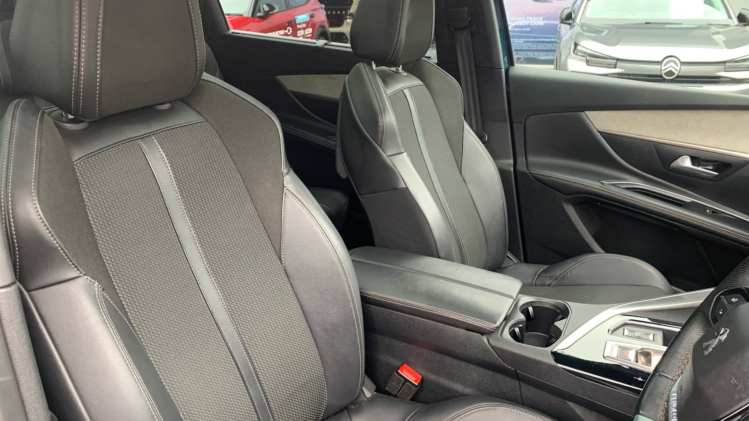 Used Peugeot 5008 2022 for sale - 77176171: Photo 43