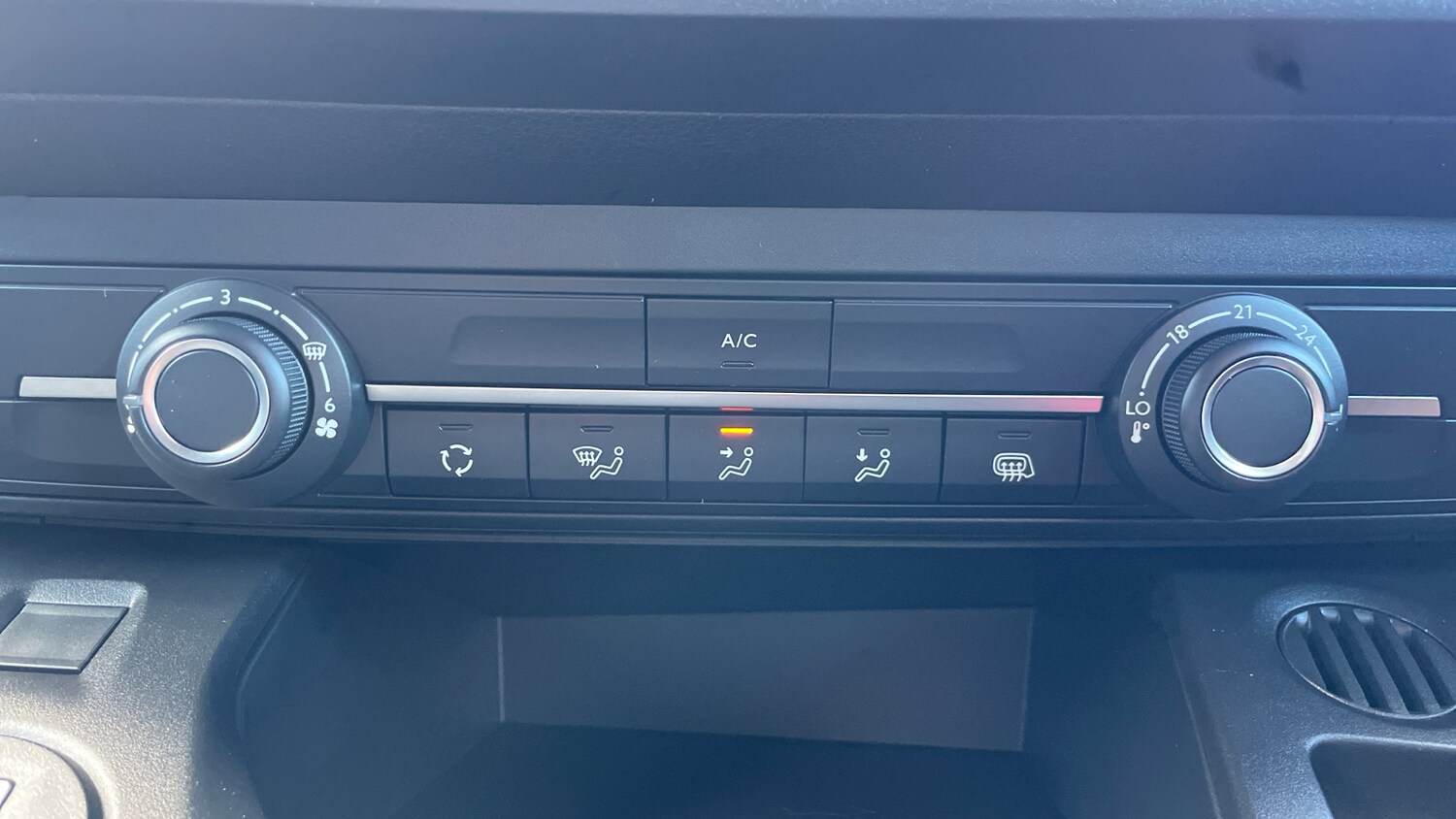 Used Citroen Berlingo 2025 for sale - 76458445: Photo 34