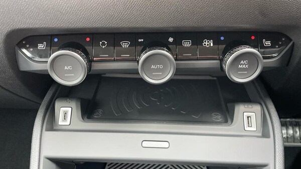 Used Citroen C4 2024 for sale - 73107370: Photo 53