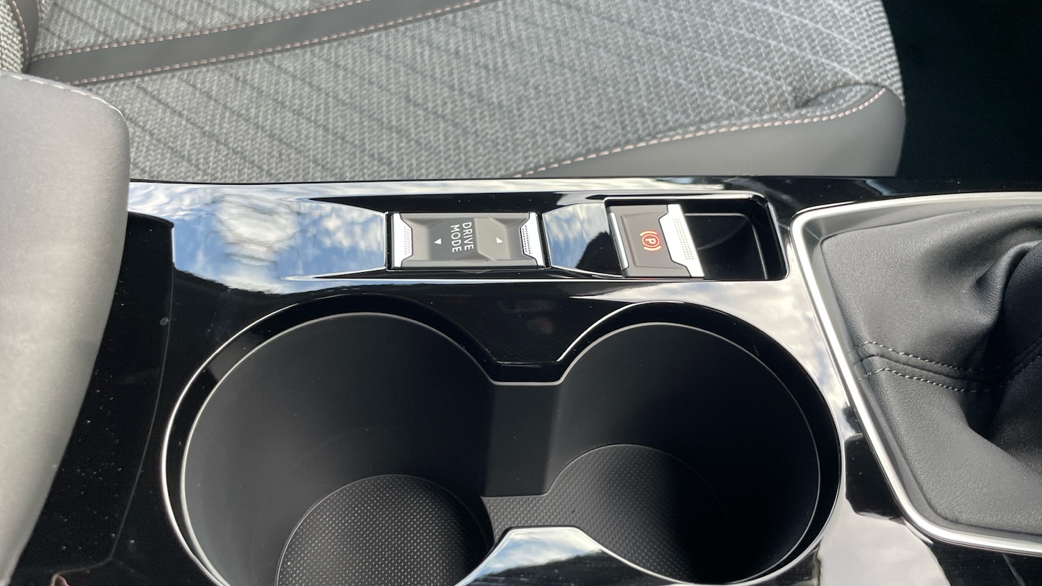 Used Peugeot 2008 2025 for sale - 76586385: Photo 21