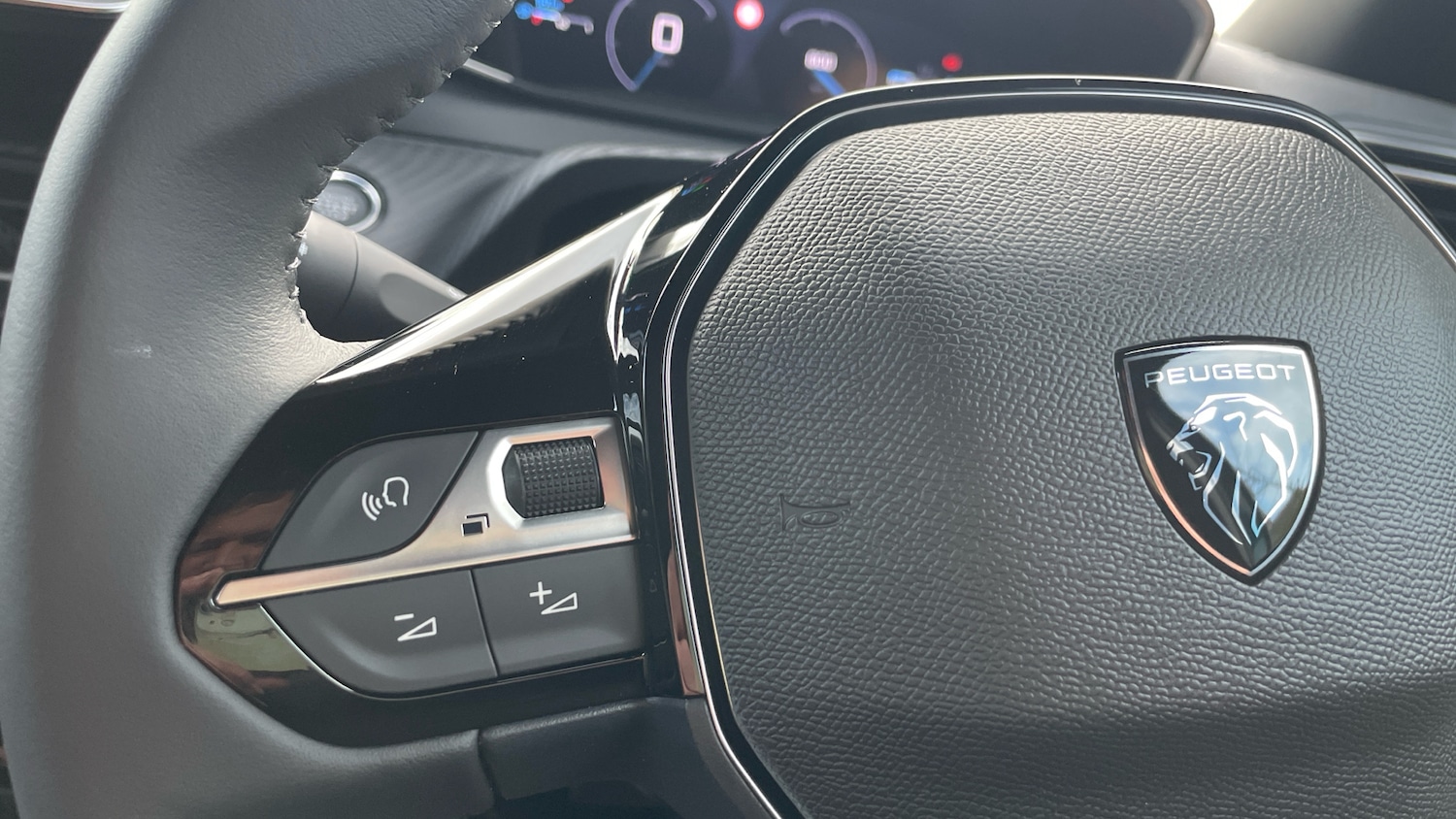 Used Peugeot 2008 2025 for sale - 76586385: Photo 23