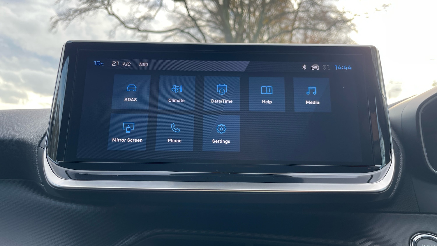 Used Peugeot 2008 2025 for sale - 76586385: Photo 30